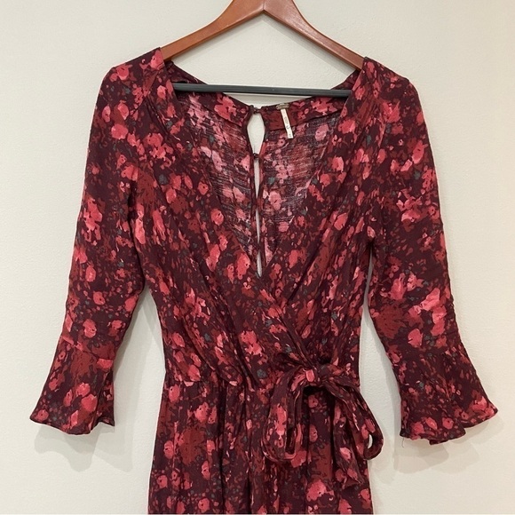 Free People Berry Wine Floral All the Right Ruffles Romper Size XS - Picture 5 of 10